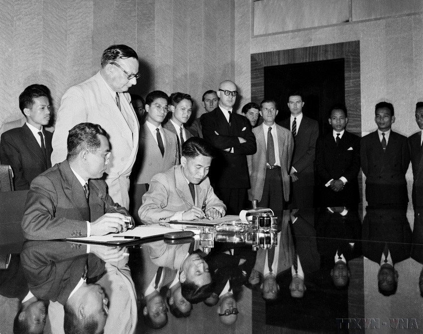 vna_potal_hiep_dinh_geneva_1954_-_moc_son_lich_su_mang_y_nghia_thoi_dai__7474163-1-.jpg
