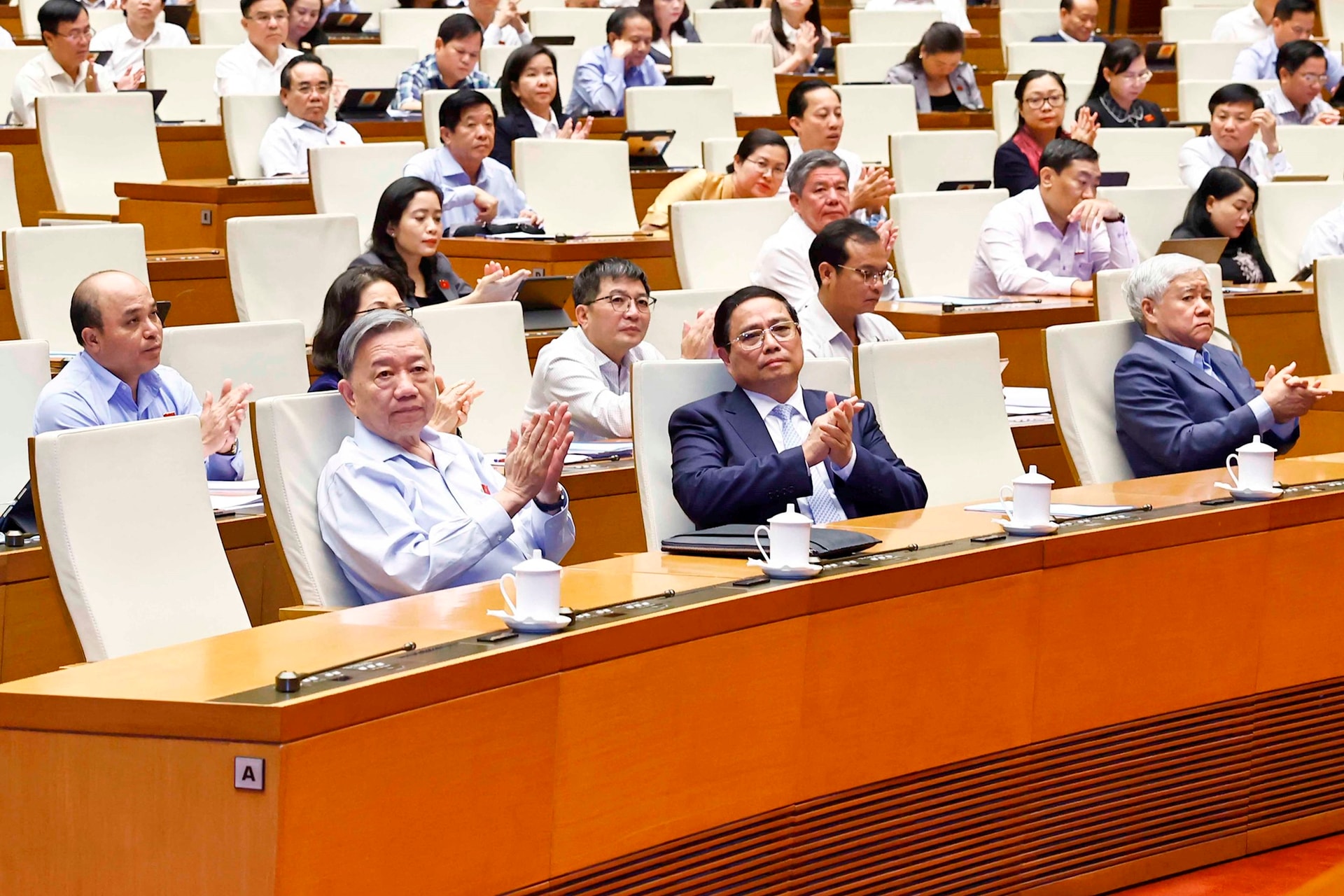 vna_potal_thu_tuong_pham_minh_chinh_tra_loi_chat_van_7700267-1-.jpg