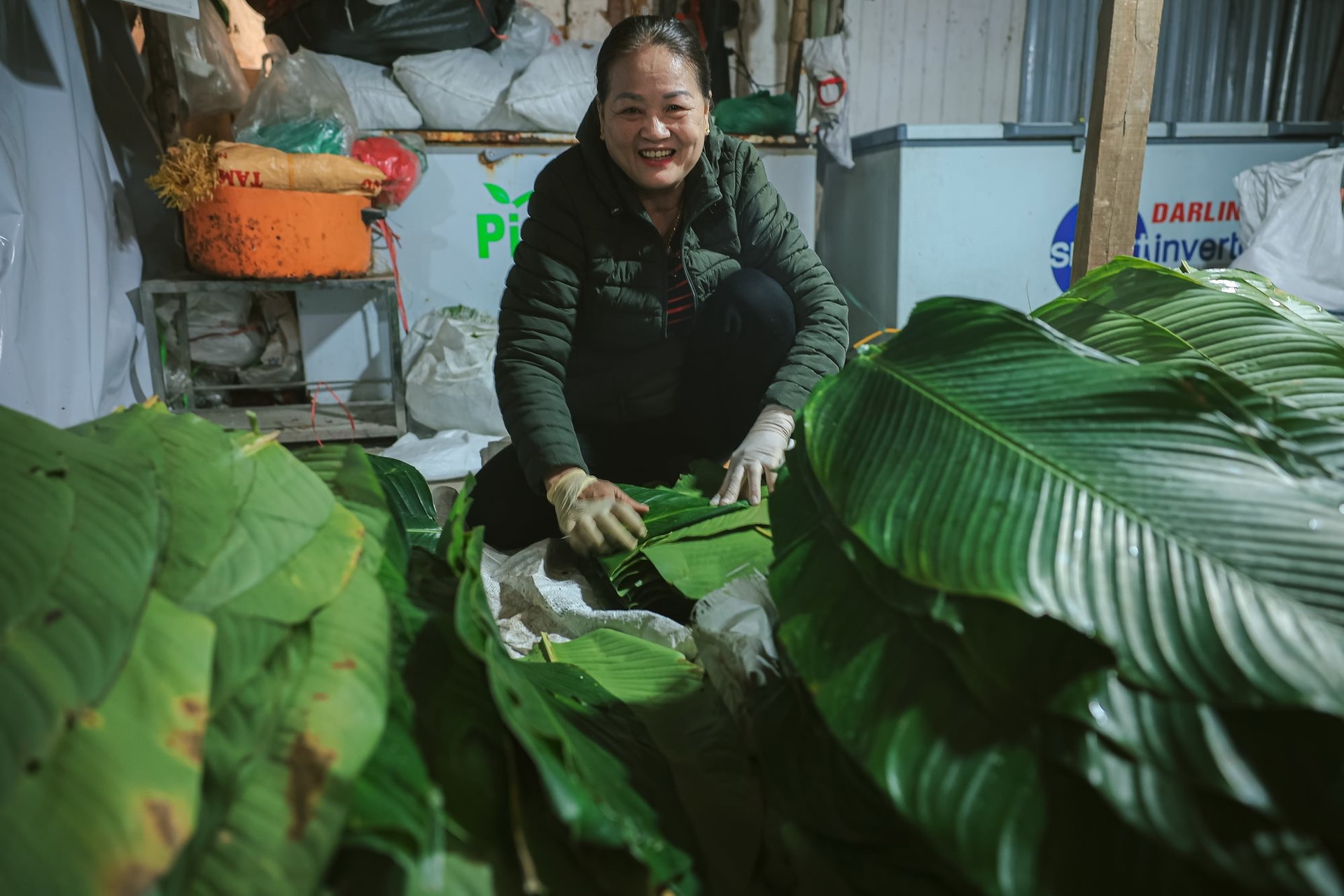 banh_chung_tranh_khuc_-_dac_san_nuc_tieng_ha_thanh_7819376-18-_resize.jpg
