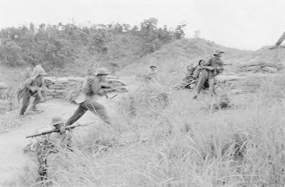 tri_thien_1.jpg