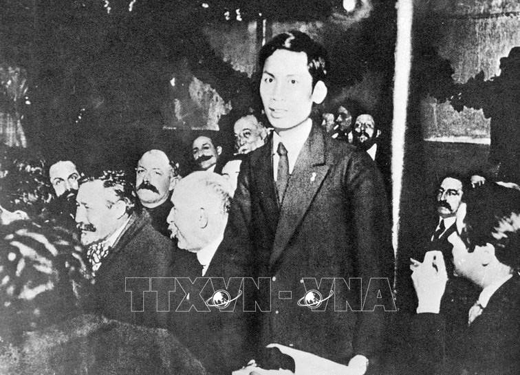 vna-potal-131-nam-ngay-sinh-chu-tich-ho-chi-minh-1951890-1952021-thoi-dai-ho-chi-minh-thoi-dai-ruc-ro-nhat-trong-lich-su-dan-toc-viet-nam-544322118-10-18-33.jpg