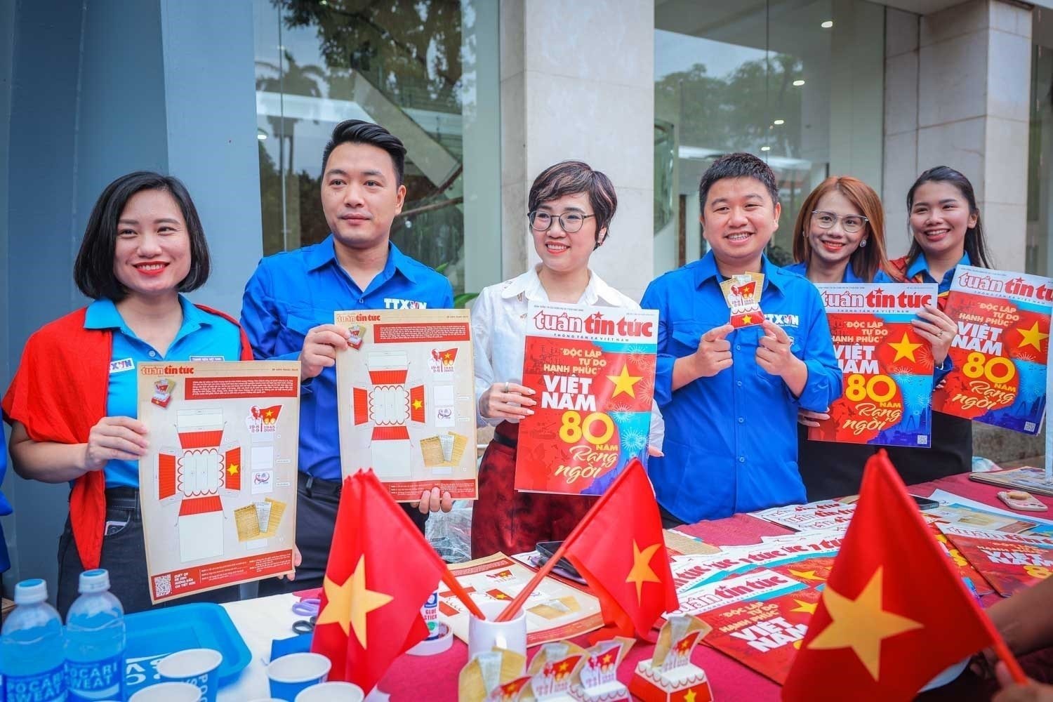 vna_potal_thong_tan_xa_viet_nam_to_chuc_nhieu_hoat_dong_nhan_dip_le_ky_niem_dieu_binh_dieu_hanh_a80_8237813.jpg