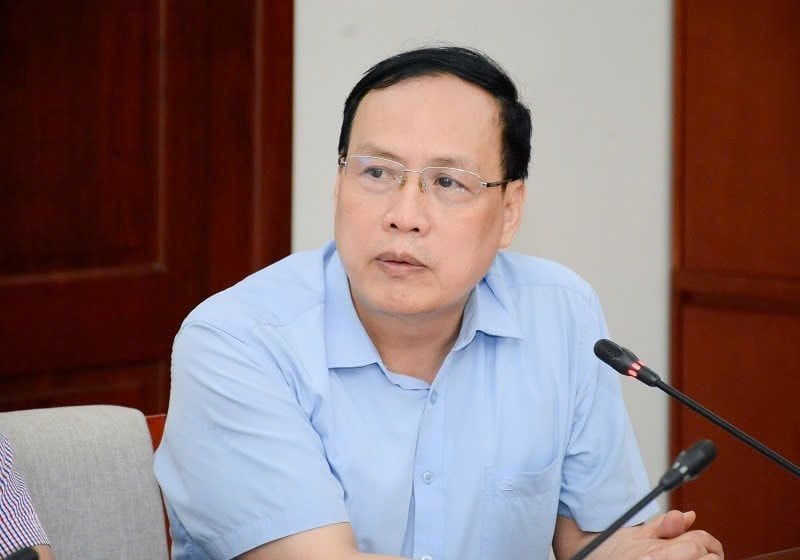 giao-su-nguyen-dinh-duc.jpg