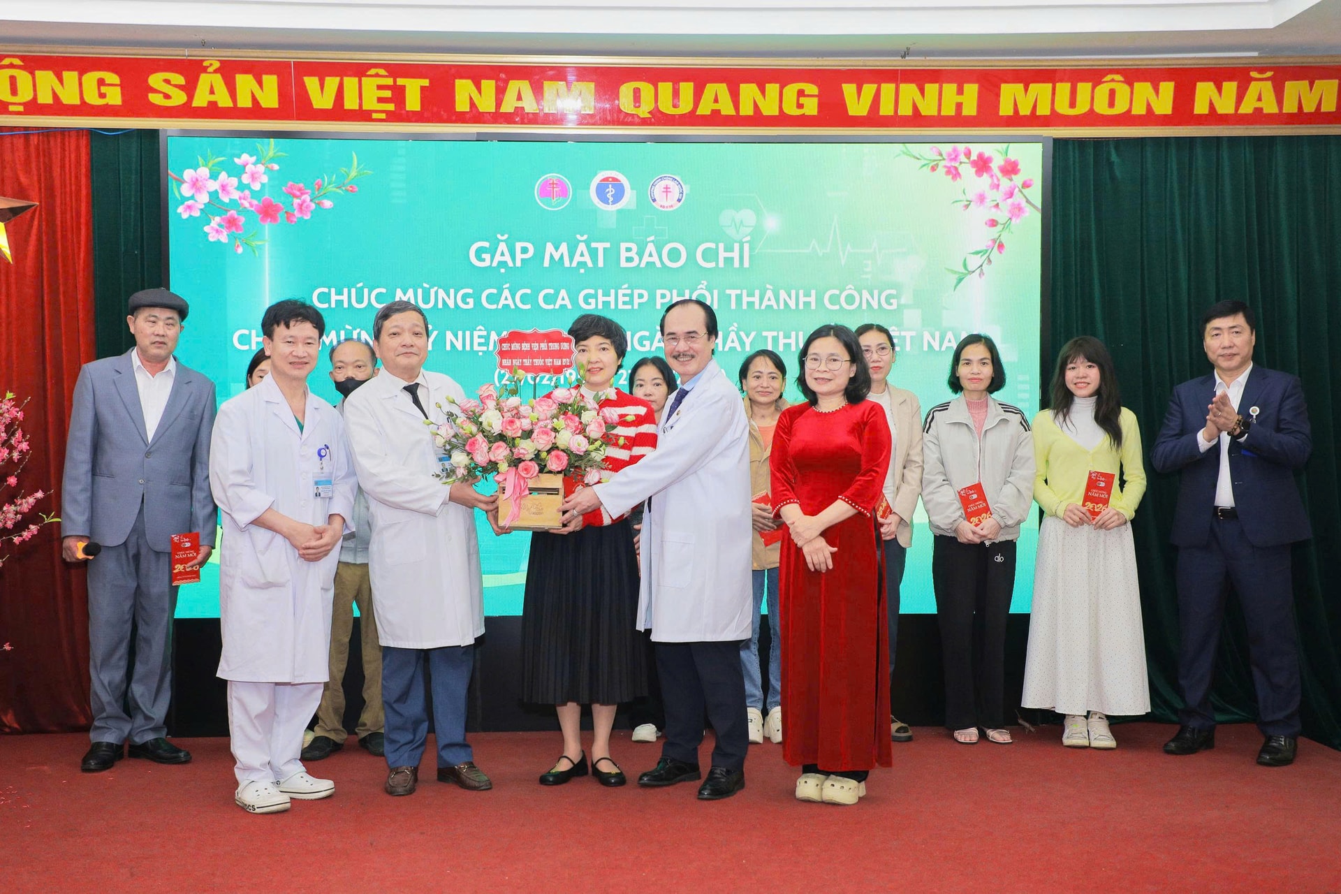 cac-benh-nhan-da-duoc-ghep-phoi-thanh-cong-4.jpg