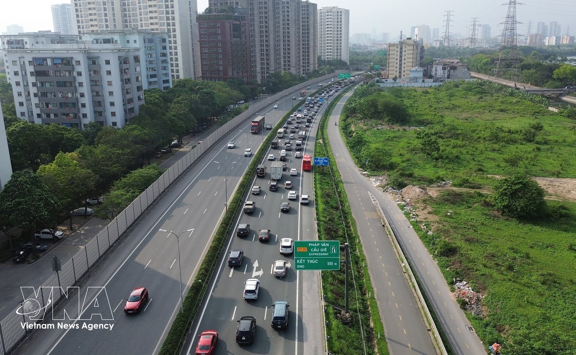 vnanet_potal_luong_phuong_tien_tang_dan_tai_cua_ngo_phia_nam_thu_do_duong_vanh_dai_3_van_thong_thoang__8010544.jpg