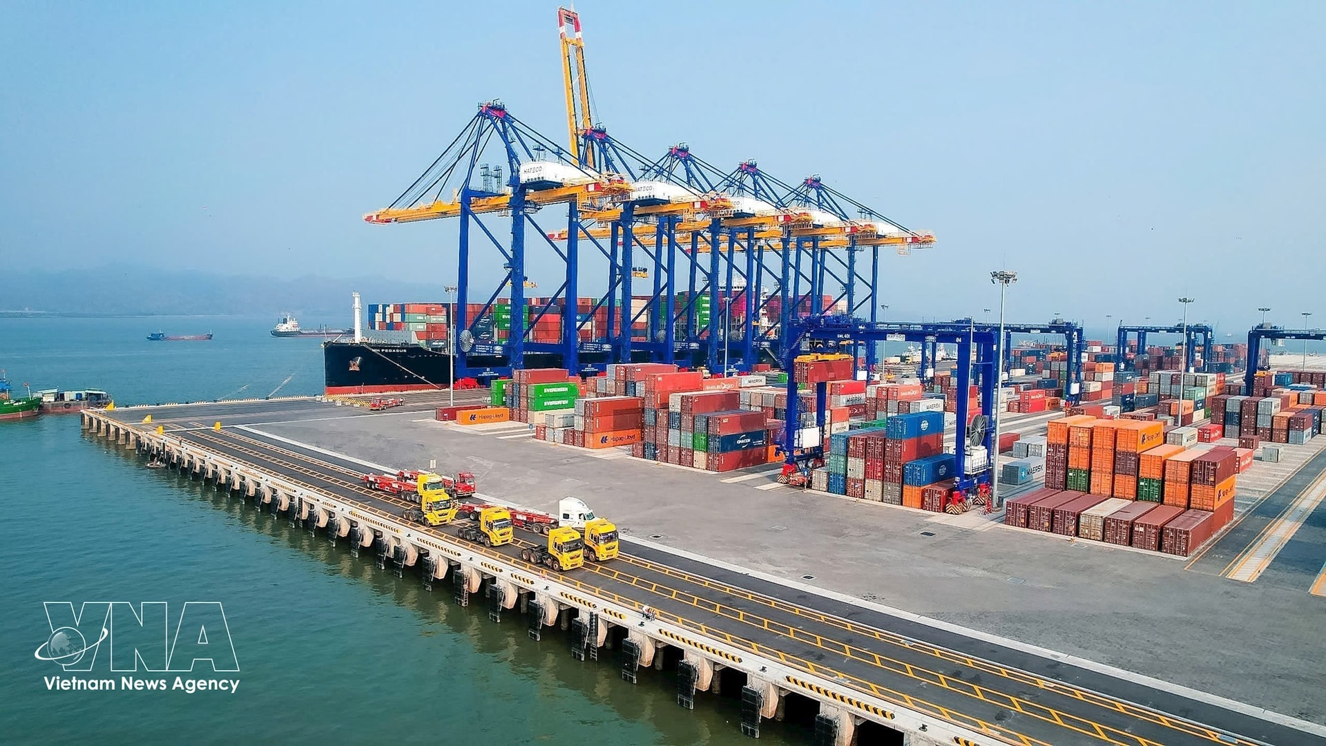 vnanet_cang Lach Huyen