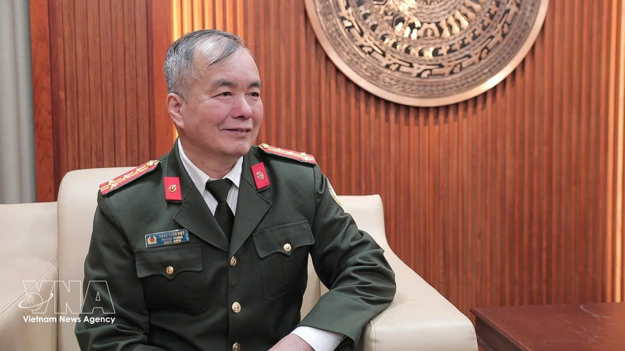 Đại tá Phó Cục trưởng Cục Quản lý Xuất nhập cảnh Đặng Tuấn Việt. Ảnh: TTXVN 