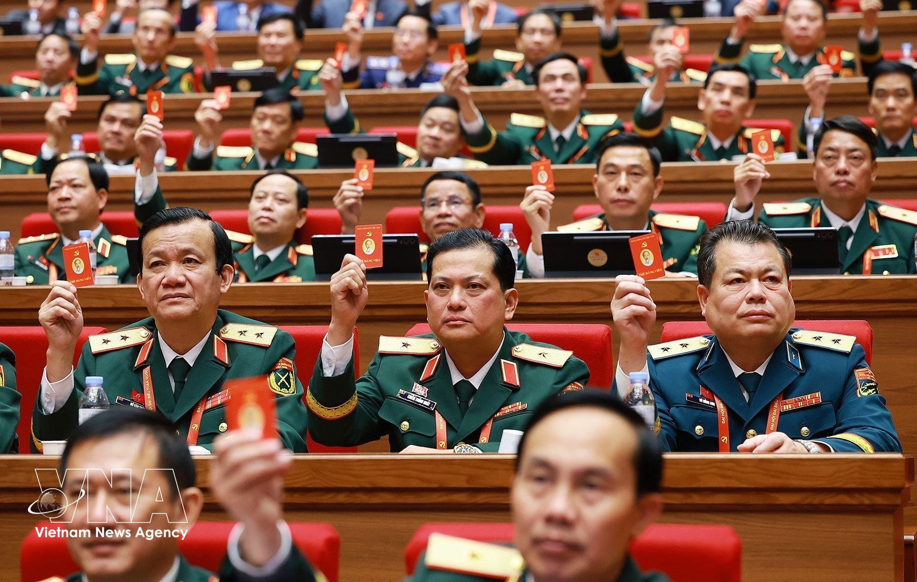 potal-dai-hoi-xiv-cua-dang-bau-ban-chap-hanh-trung-uong-khoa-xiv-8546334.jpg