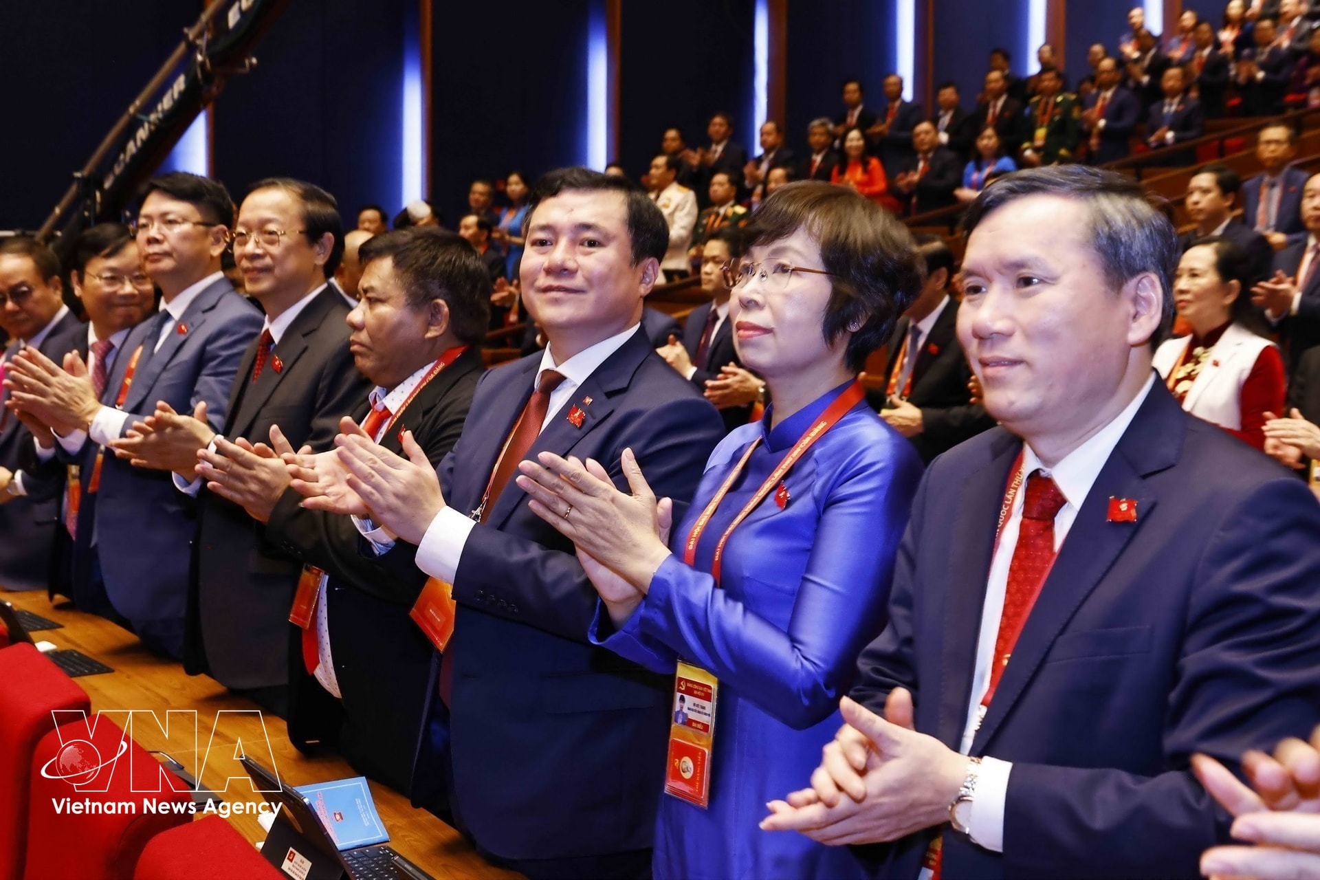 potal-phien-hop-tru-bi-dai-hoi-dang-toan-quoc-lan-thu-xiv-8538141.jpg