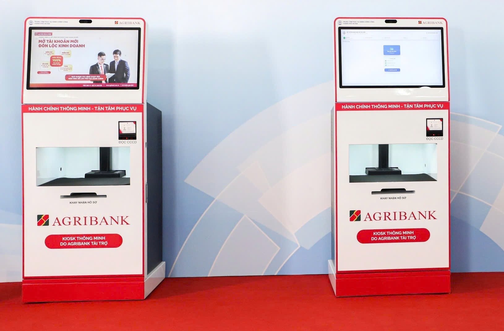 anh-3-kiosk-thong-minh-phuc-vu-cai-cach-hanh-chinh-do-agribank-tai-tro.jpg
