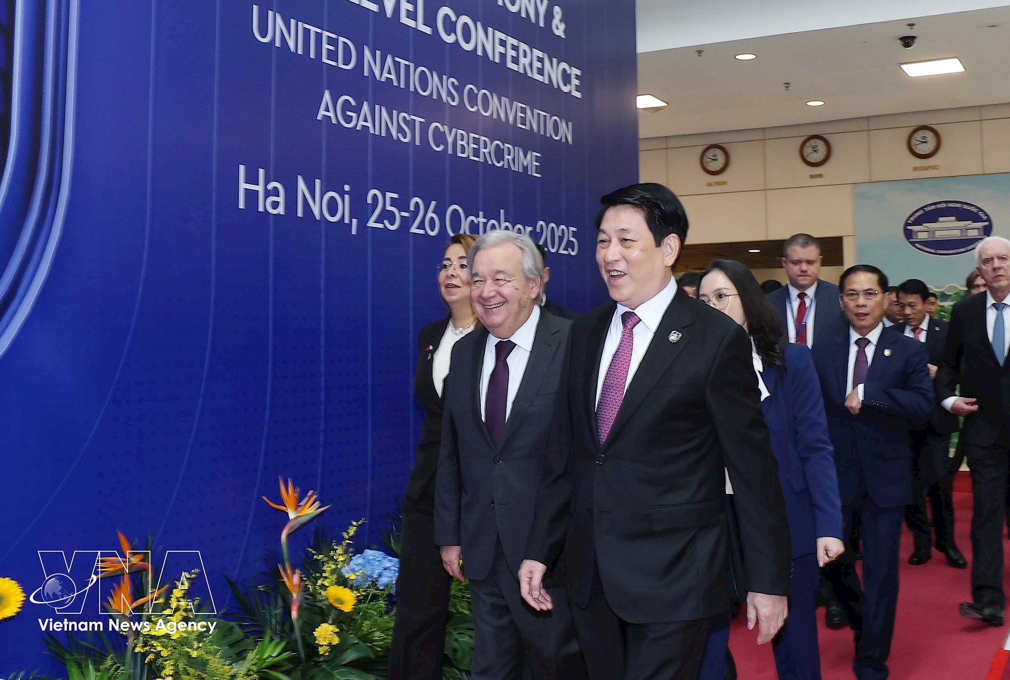potal-chu-tich-nuoc-luong-cuong-va-tong-thu-ky-lhq-dong-chu-tri-le-mo-ky-cong-uoc-ha-noi-8361696.jpg