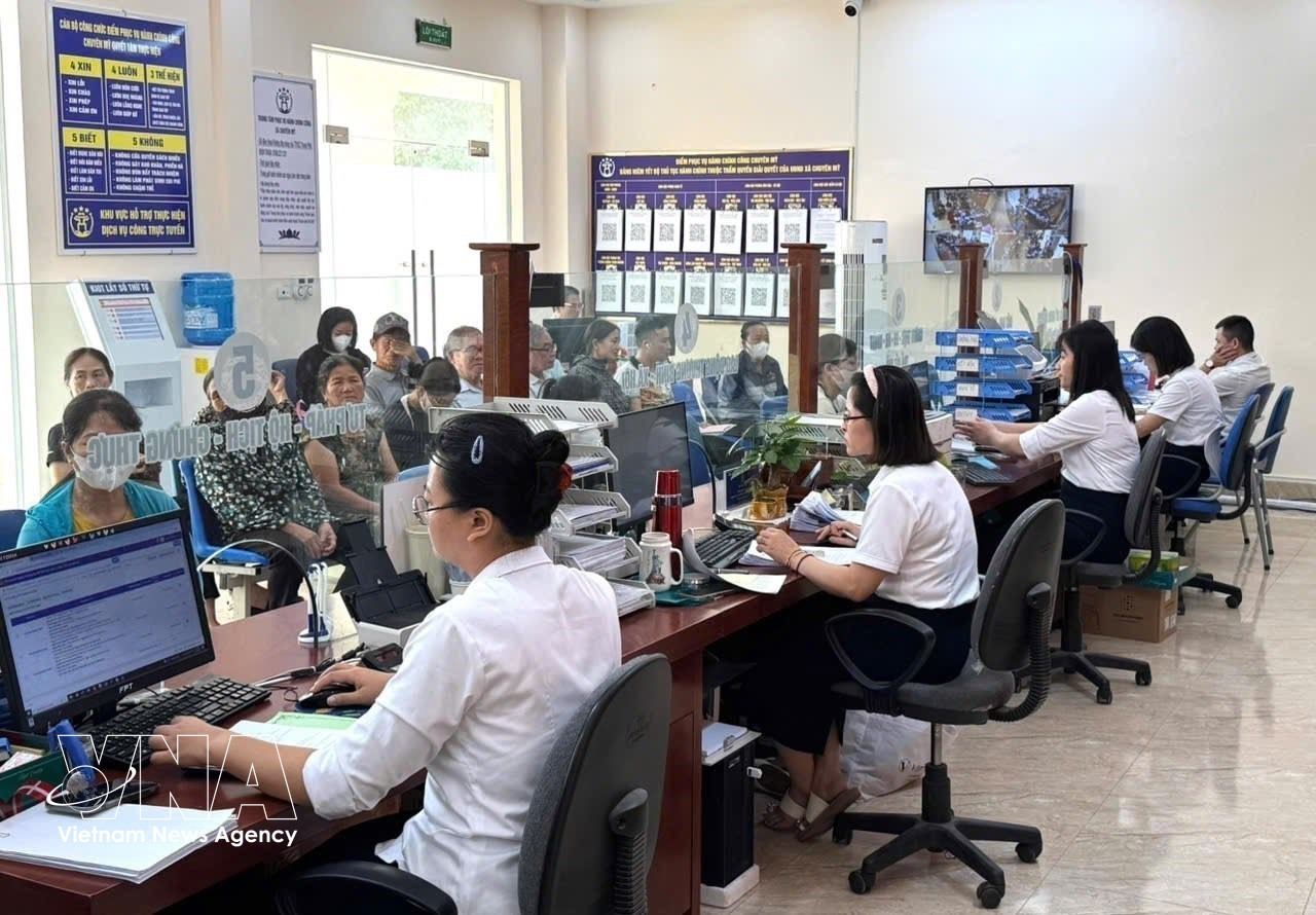 chinhquyen-2-cap-2.jpg