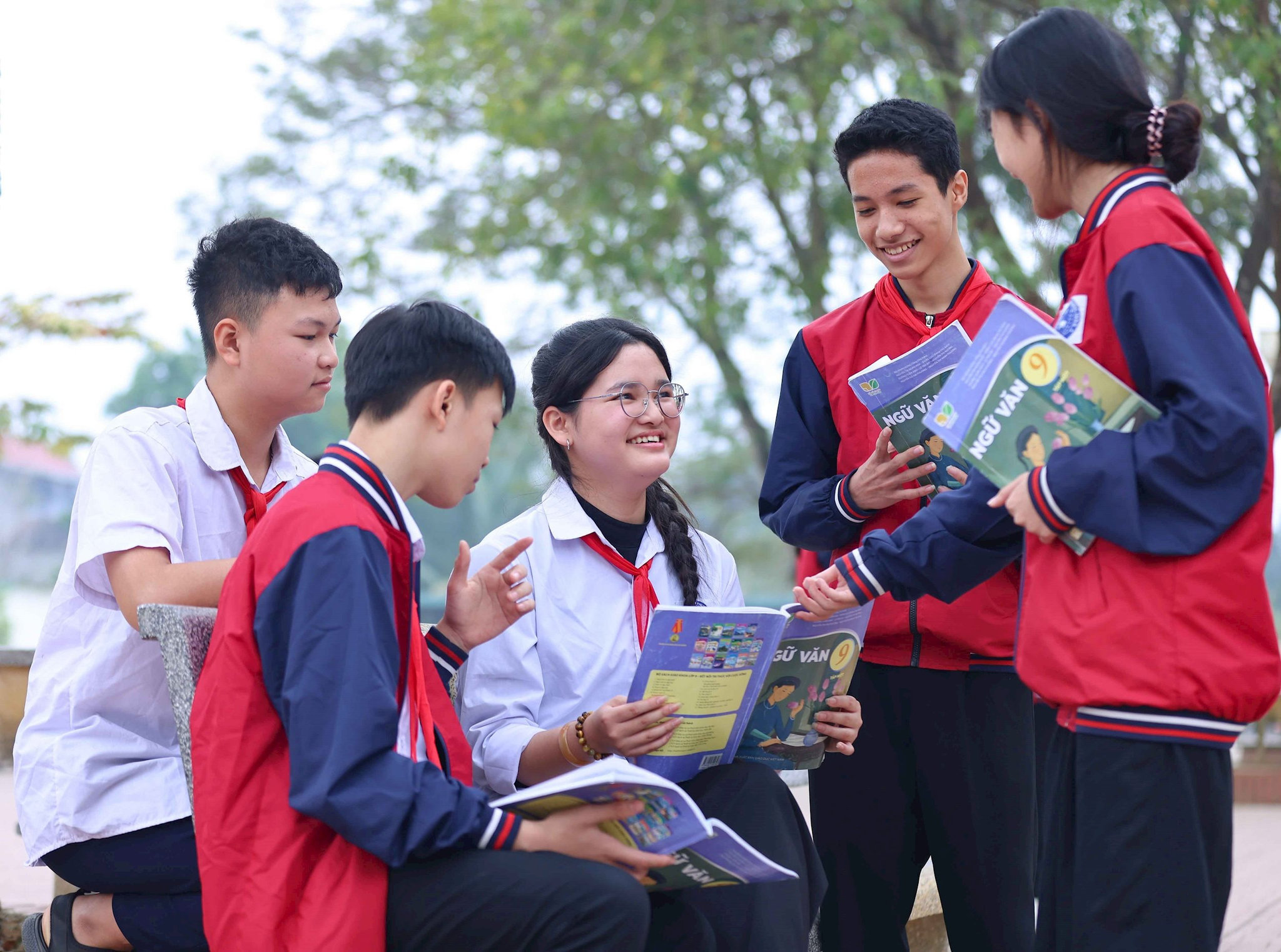 vna_potal_ha_noi_truong_hoc_tang_toc_on_tap_cho_hoc_sinh_lop_9_8574113.jpg