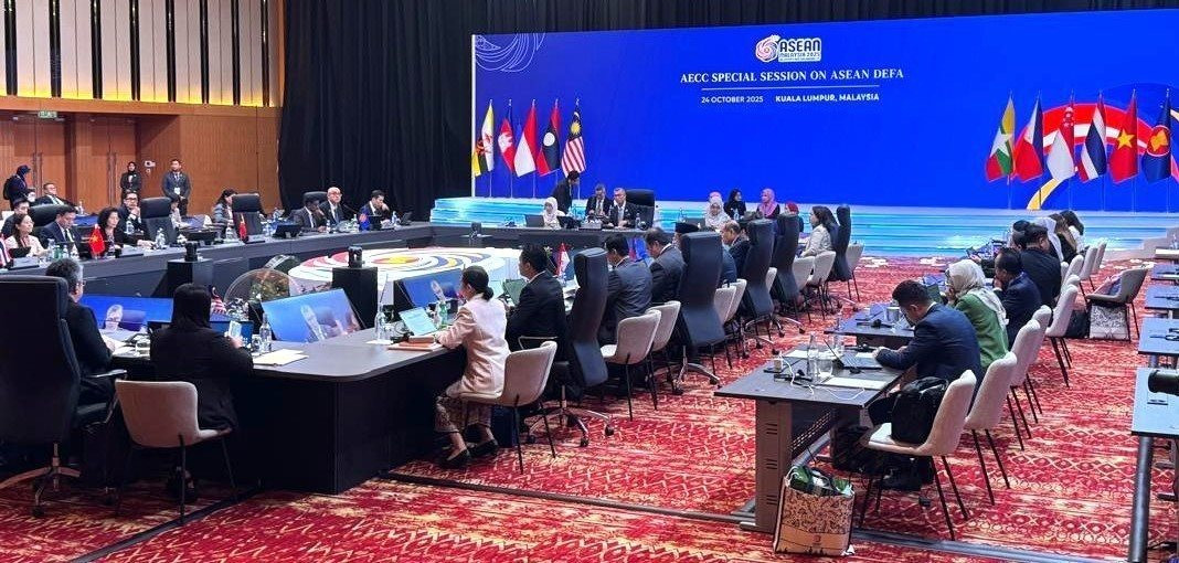 vna_potal_hoi_nghi_cap_cao_asean-47_hoi_dong_kinh_te_asean_hop_ve_thoa_thuan_khung_kinh_te_so_asean_8359015(1).jpg