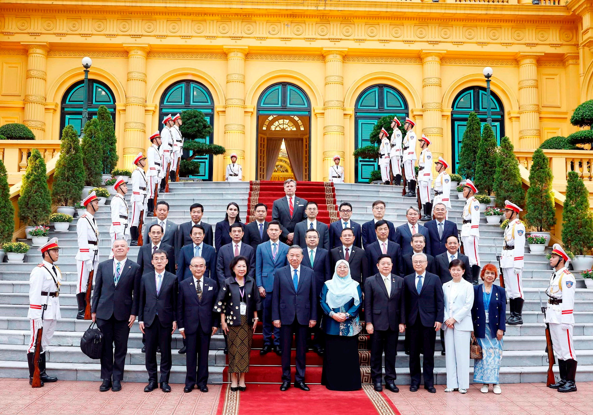 vna_potal_tong_bi_thu_chu_tich_nuoc_tiep_cac_dai_bieu_du_dien_dan_tuong_lai_asean_2026_8815958(1).jpg