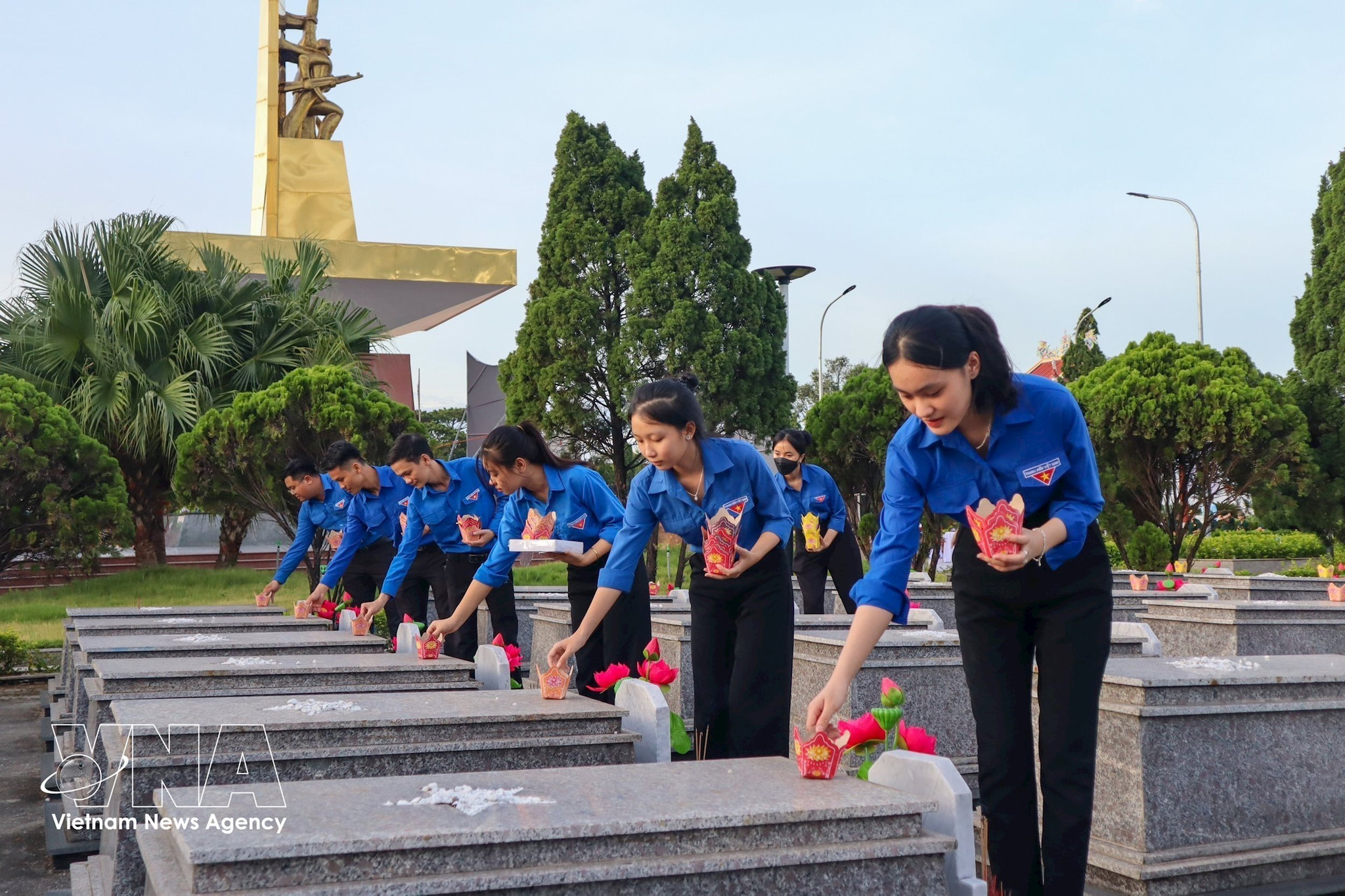 thanh-nien-da-nang-2.jpg