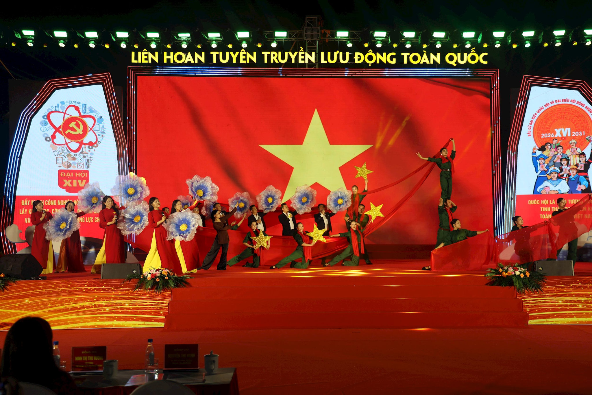 vna_potal_khai_mac_lien_hoan_tuyen_truyen_luu_dong_toan_quoc_8674558.jpg