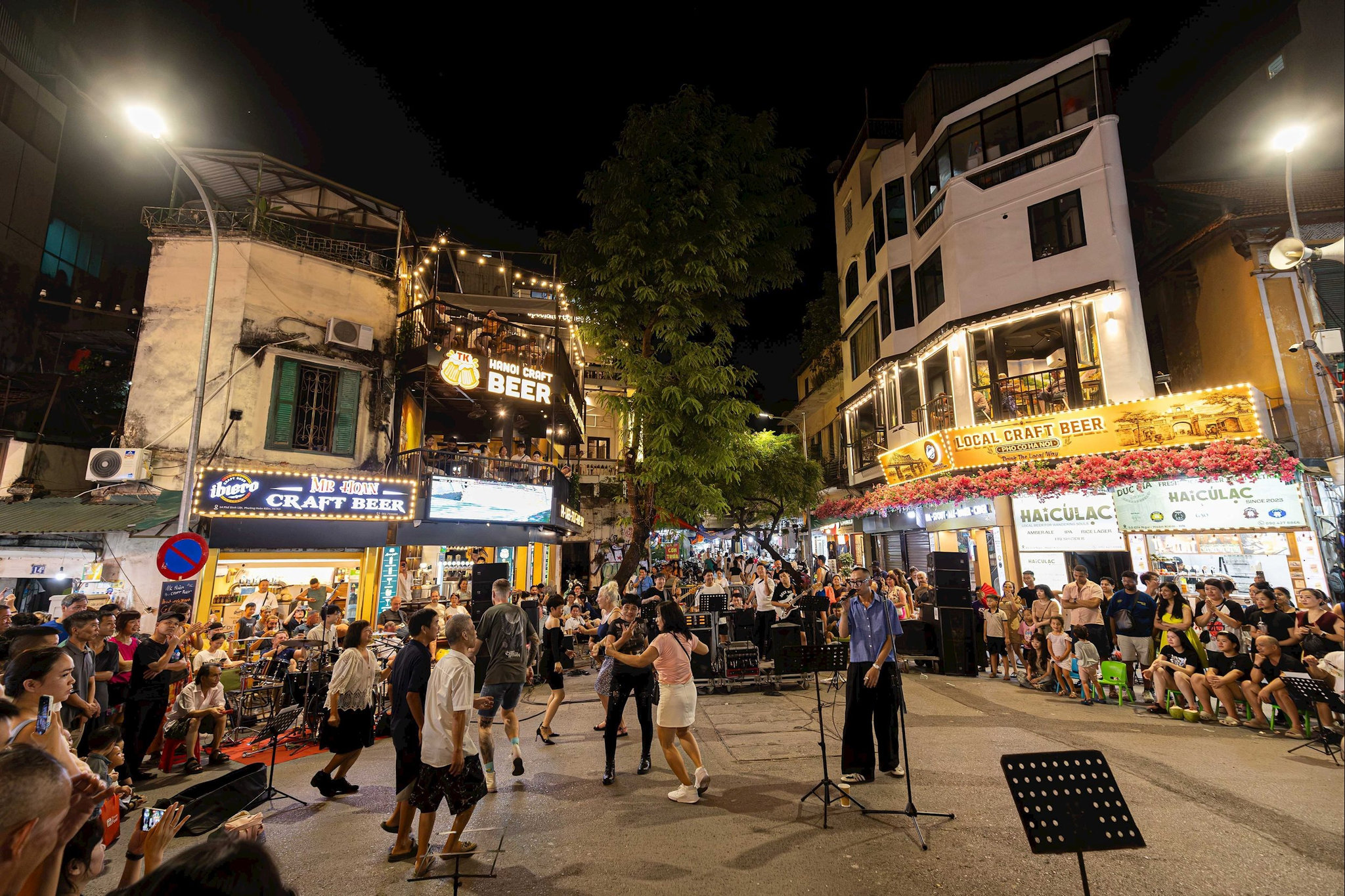 vna_potal_ha_noi_-_thanh_pho_trai_nghiem_van_hoa_ban_dem__8914840.jpg