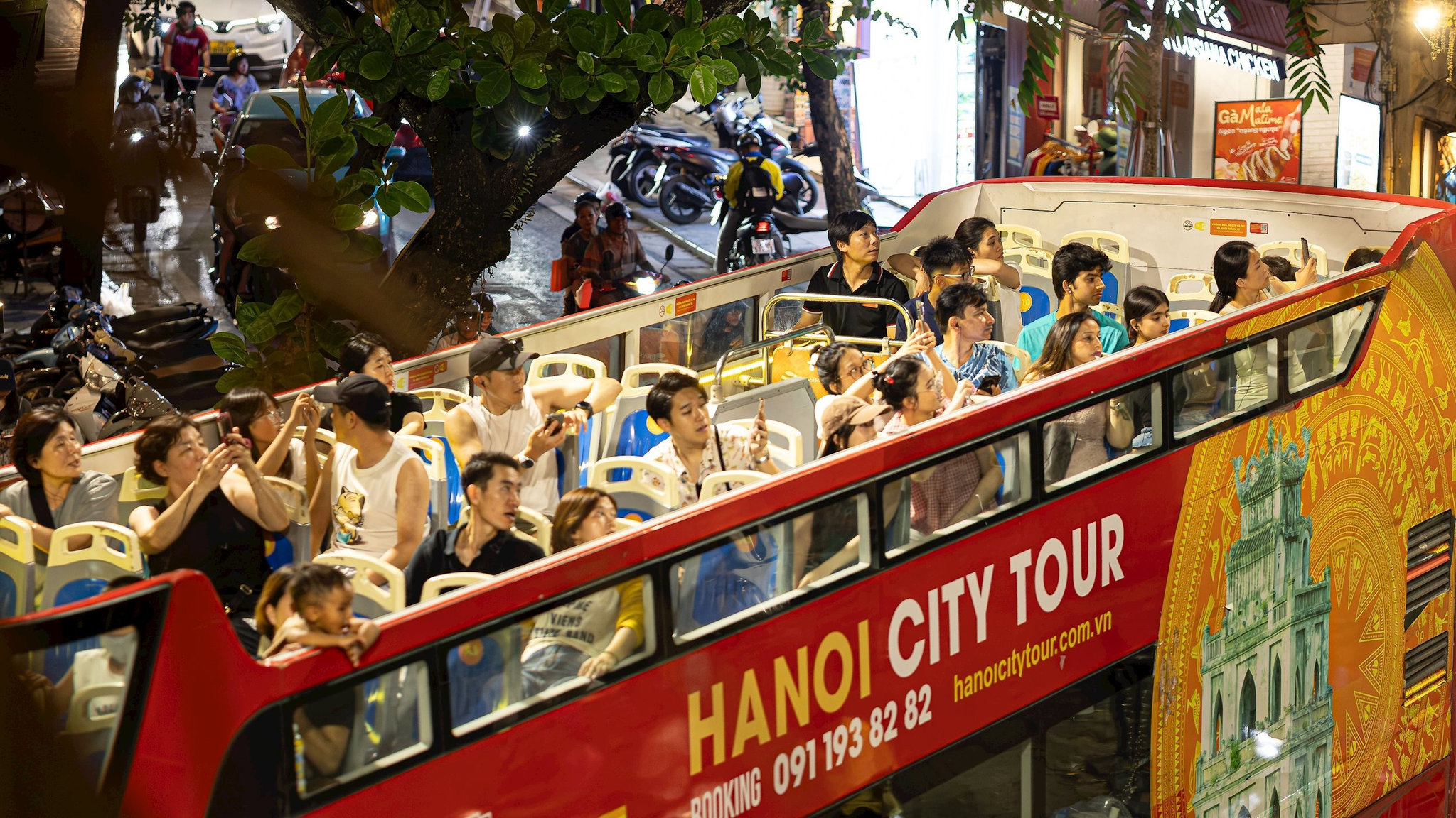 vna_potal_ha_noi_-_thanh_pho_trai_nghiem_van_hoa_ban_dem__8914904.jpg
