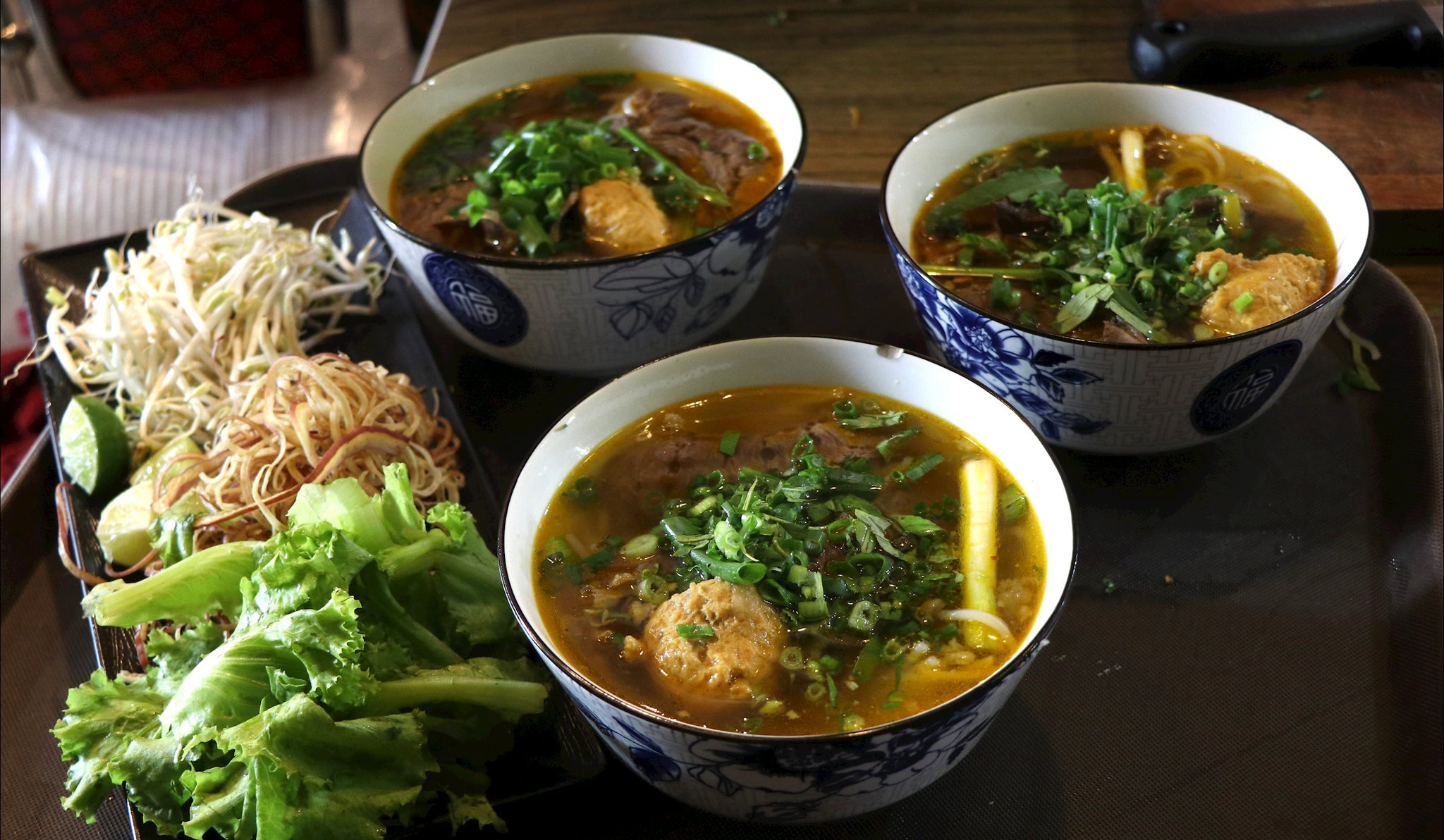 vna_potal_ton_vinh_thuong_hieu_bun_bo_hue_8907924.jpg