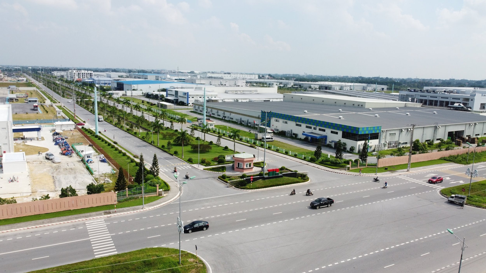 Hạ tầng Khu công nghiệp Thăng Long 3 đồng bộ, hiện đại, tạo thuận lợi cho doanh nghiệp triển khai đầu tư.