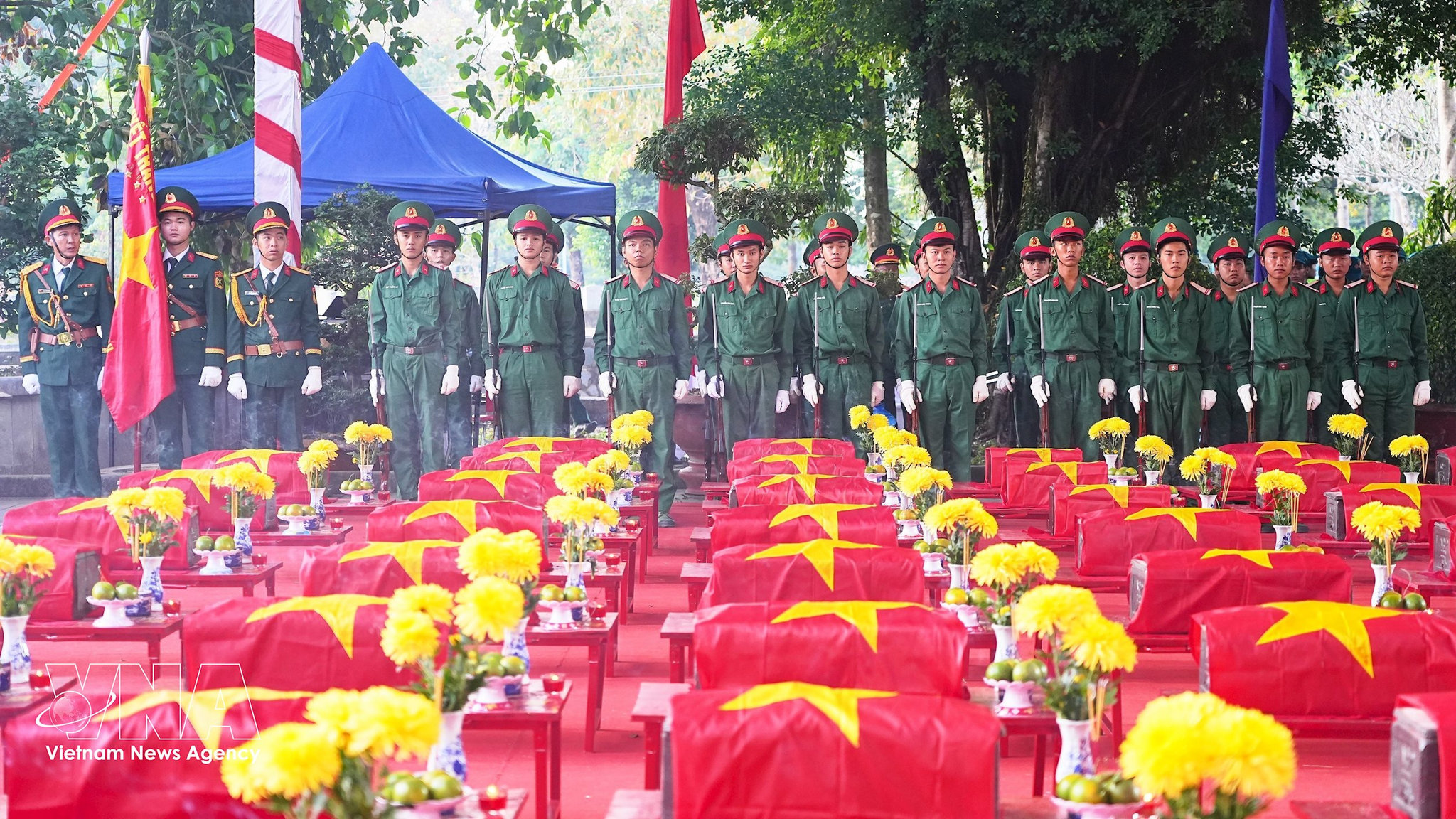 potal-truy-dieu-an-tang-159-hai-cot-liet-si-tai-nghia-trang-liet-si-doi-82-tay-ninh-8487136.jpg