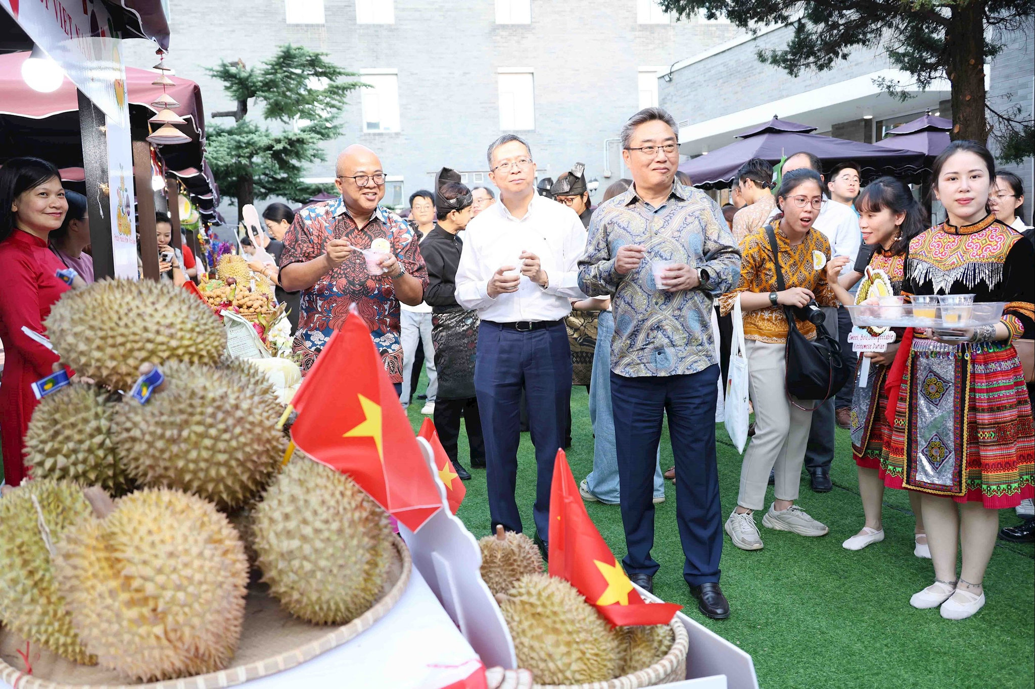 vnanet_potal_viet_nam_quang_ba_sau_rieng_tai_le_hoi_sau_rieng_asean-trung_quoc.jpg