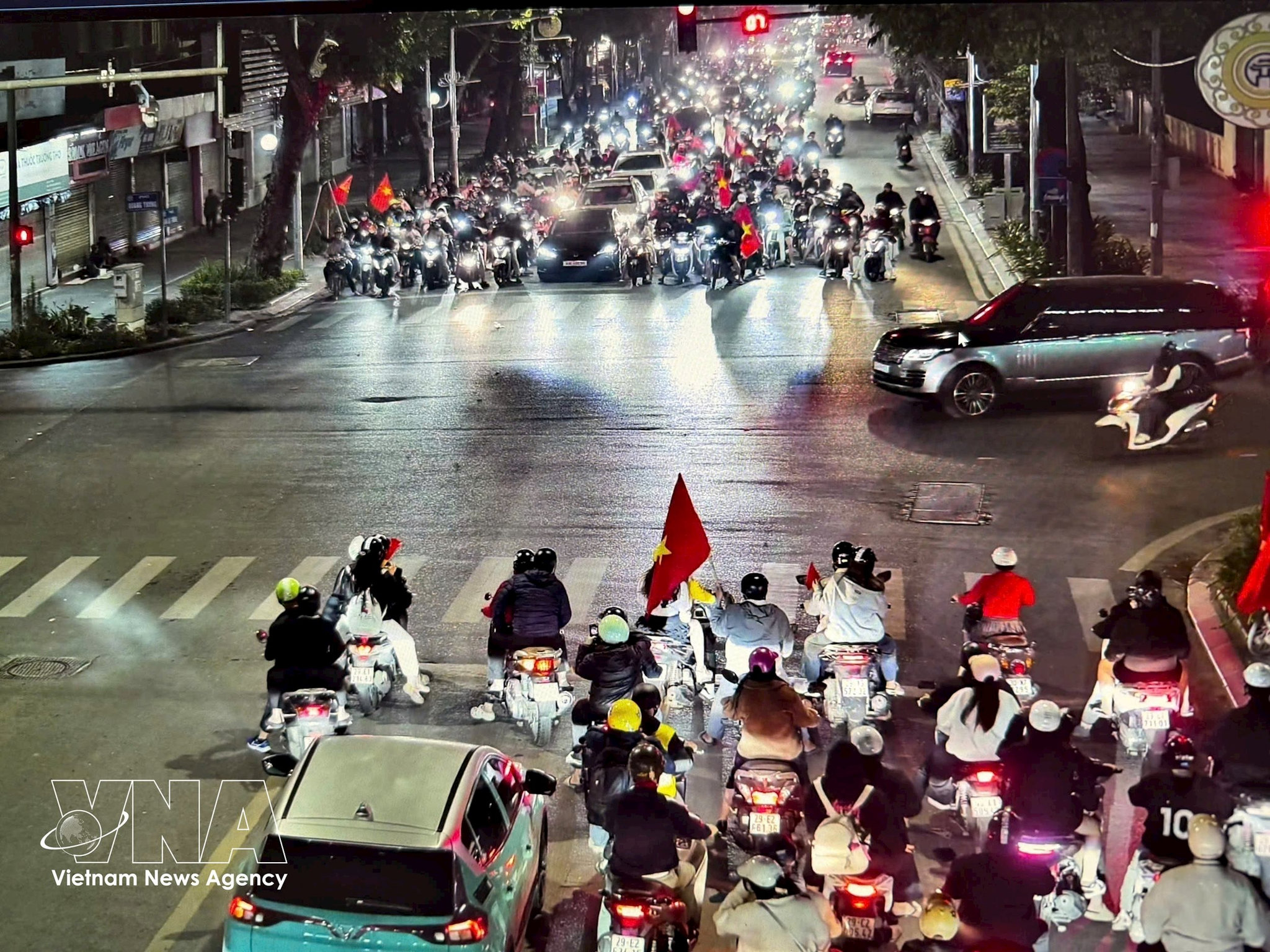 vnanet_potal-ha-noi-he-thong-cam.jpg