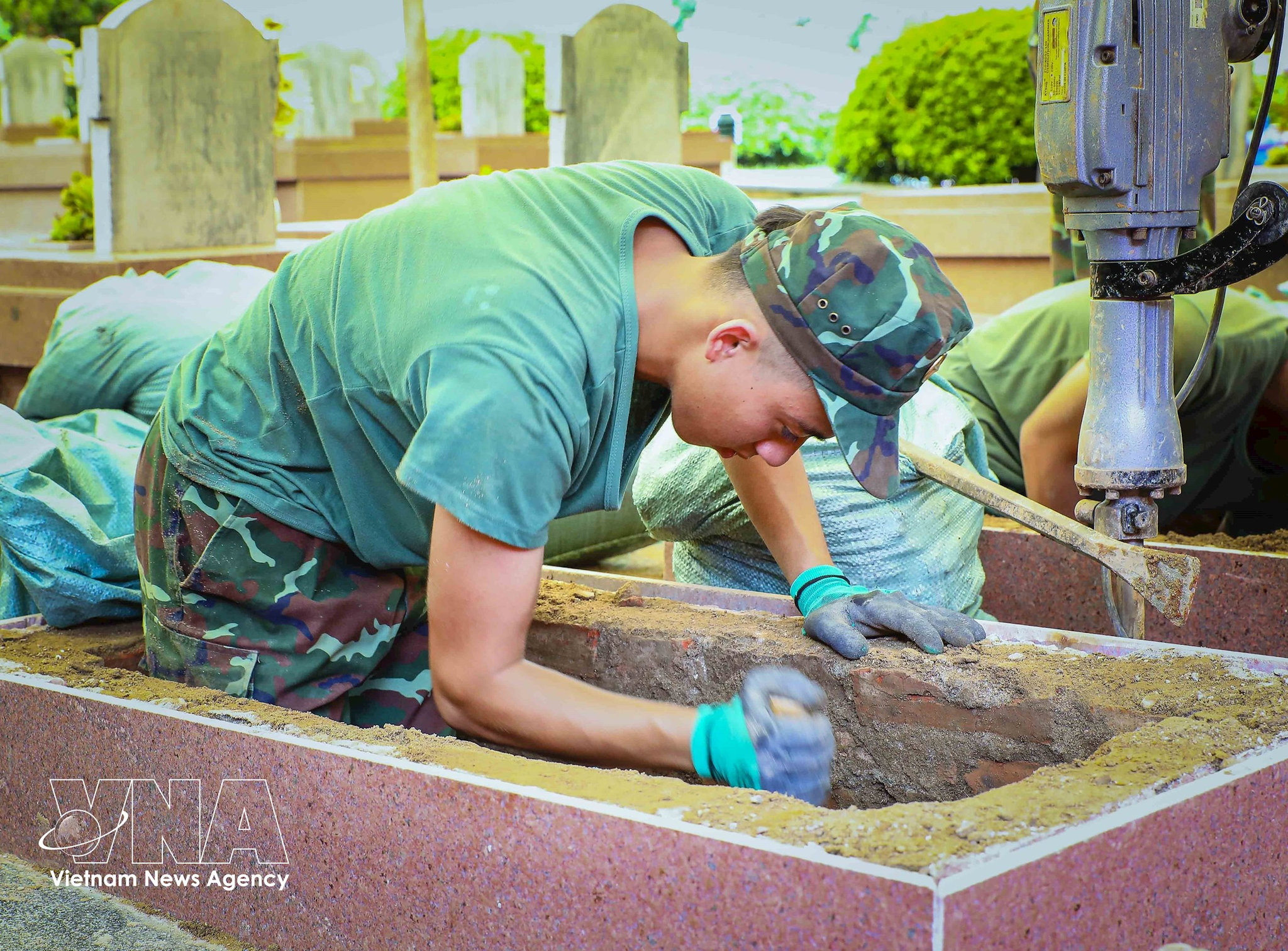 potal-dien-bien-trien-khai-lay-mau-adn-tai-nghia-trang-liet-si-quoc-gia-a1-8944584.jpg