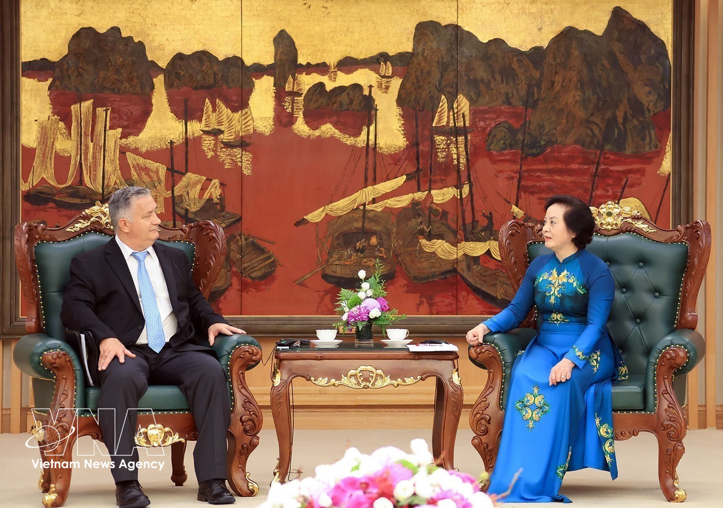 Ngày 13/6/2026, tại Hà Nội, Phó Thủ tướng Phạm Thị Thanh Trà tiếp Tiến sỹ Stephen Maxner, Giám đốc Trung tâm Việt Nam và Văn khố Sam Johnson, đại diện Đại học Công nghệ Texas của Hoa Kỳ (Texas Tech University). (Ảnh: TTXV