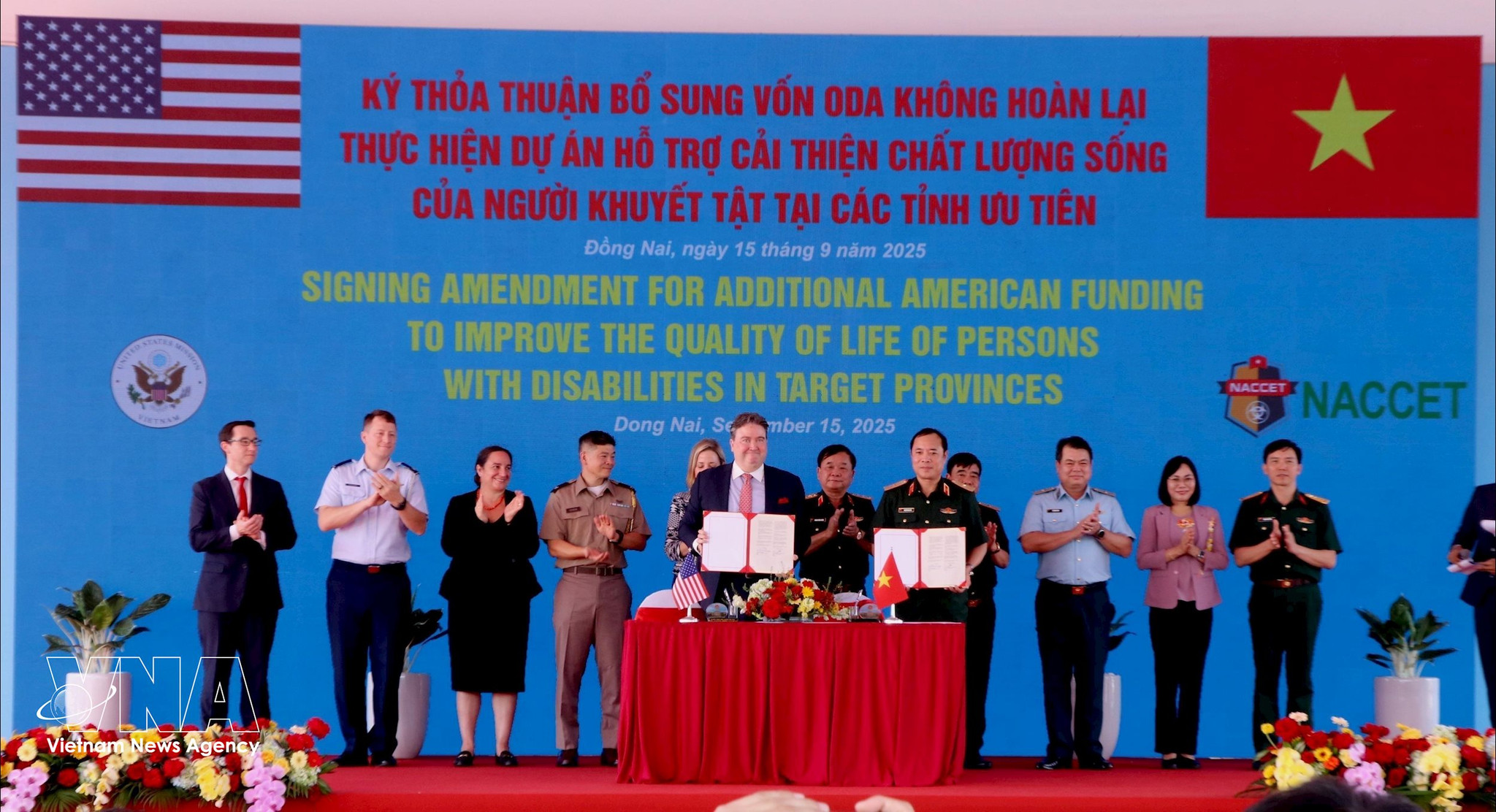 potal-viet-nam-hoa-ky-no-luc-lam-sach-o-nhiem-dioxin-va-cai-thien-cuoc-song-nguoi-khuyet-tat-8275648.jpg