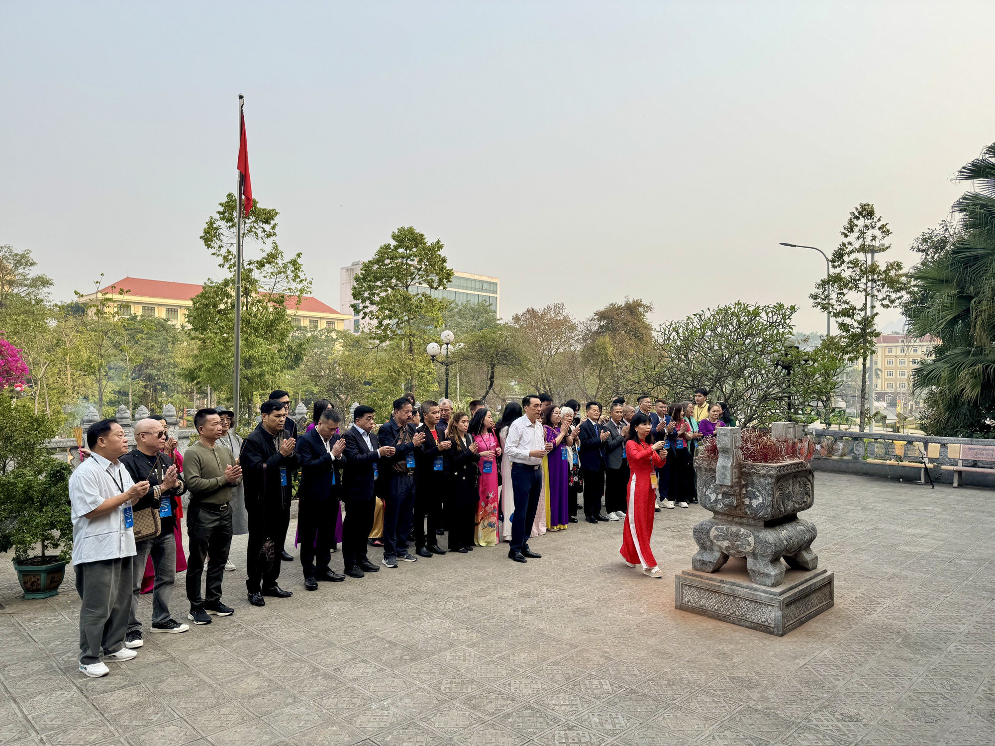 vna-potal-doan-kieu-bao-dang-huong-tai-khu-di-tich-quoc-gia-dac-biet-tan-trao-7953883 (1)