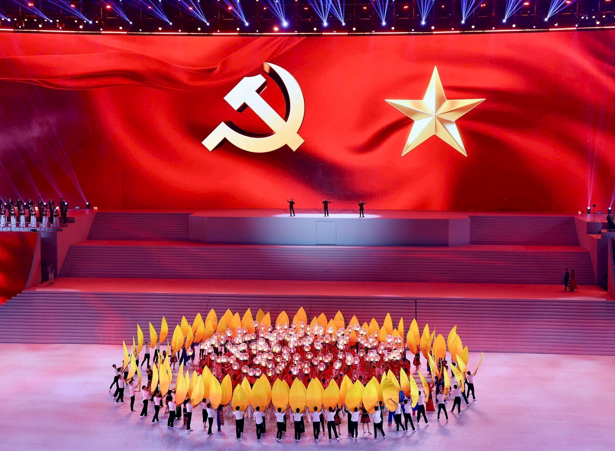 vna_potal_chuong_trinh_nghe_thuat_dac_biet_chao_mung_thanh_cong_dai_hoi_xiv_cua_dang_8549068.jpg