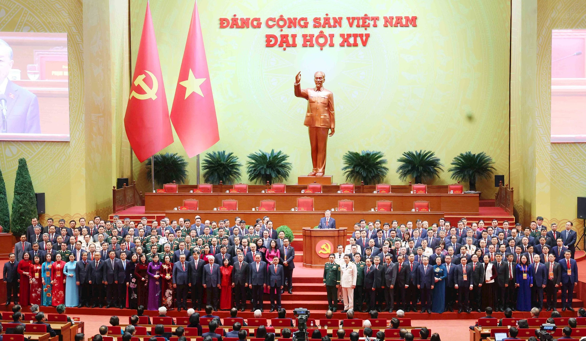 vna_potal_be_mac_dai_hoi_xiv_cua_dang_8548311.jpg