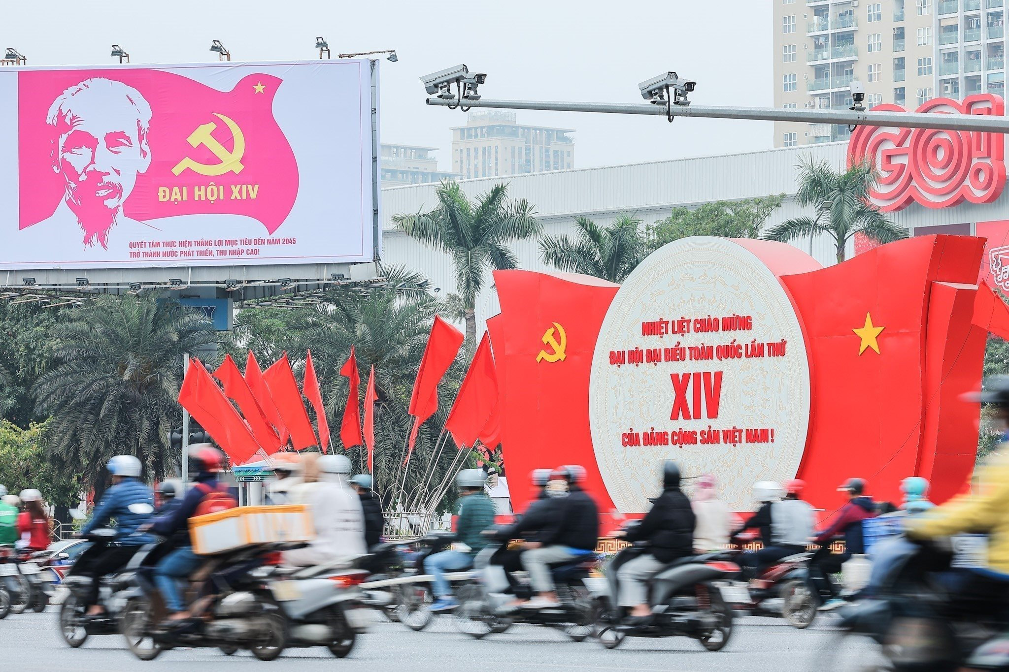 vna_potal_dai_hoi_xiv_cua_dang_ruc_ro_co_hoa_chao_mung_dai_hoi_xiv__8534354.jpeg