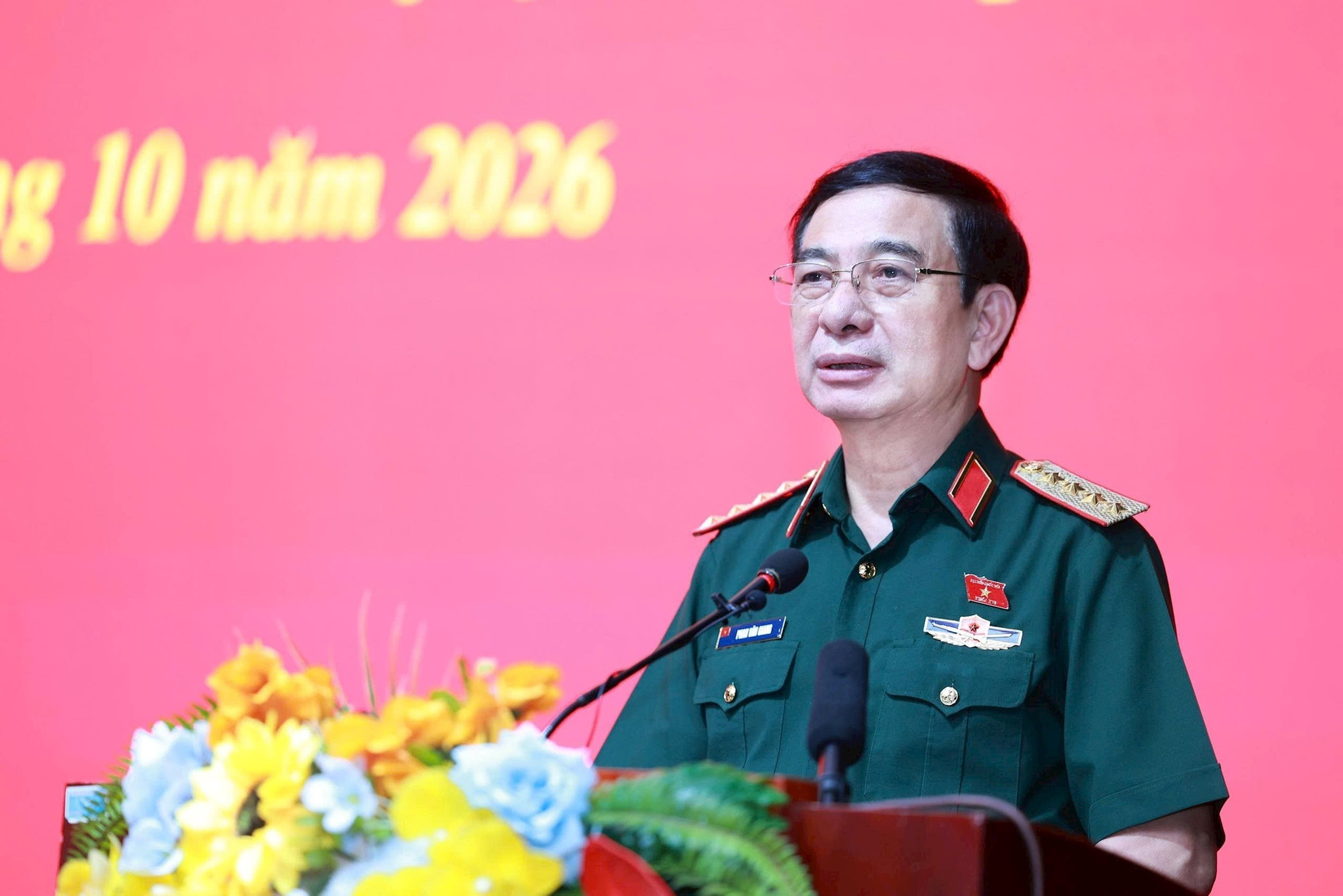 vna_potal_dai_tuong_phan_van_giang_tiep_xuc_cu_tri_tai_tinh_thai_nguyen_9060168.jpg