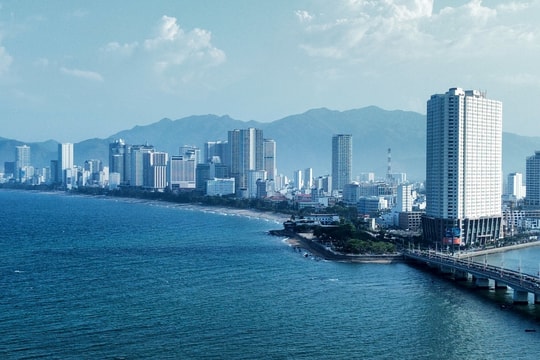 第57号决议：确立在数字时代中的引领作用