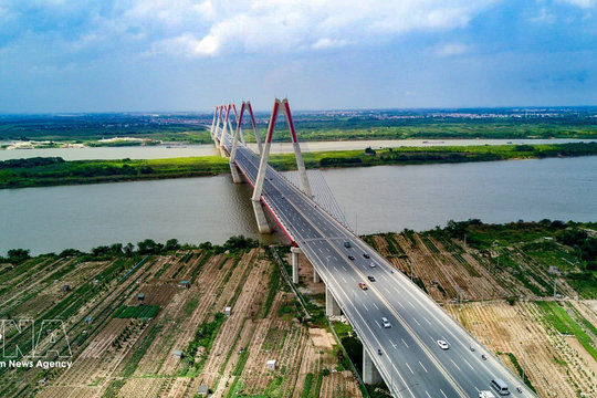 Le fleuve Rouge, axe paysager écologique et culturel majeur de la capitale