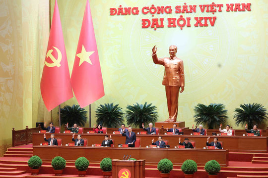 Bài 1: Từ “pho lịch sử bằng vàng” đến khát vọng hùng cường